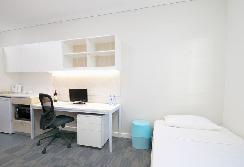 هتل Glebe Space Pop Up