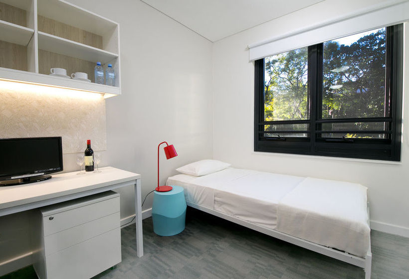 هتل Glebe Space Pop Up