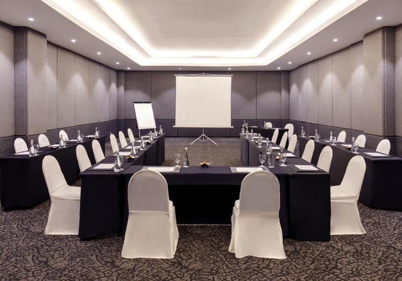 호텔 Grand Mercure Solo Baru