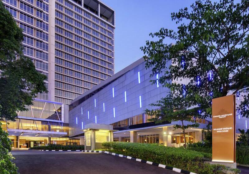 호텔 Grand Mercure Solo Baru