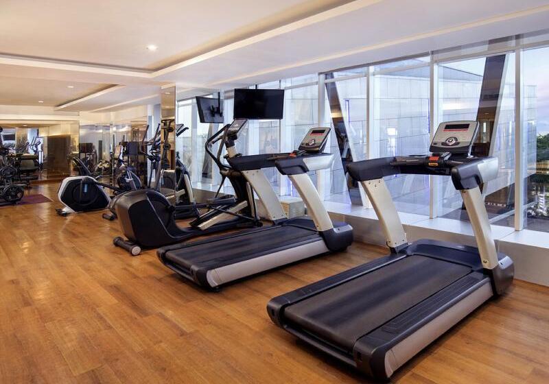 호텔 Grand Mercure Solo Baru