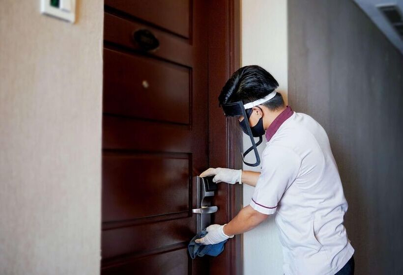 호텔 Grand Mercure Solo Baru