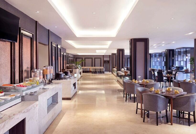 호텔 Grand Mercure Solo Baru