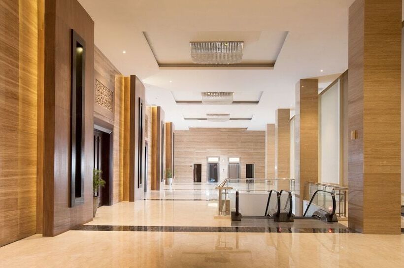 호텔 Grand Mercure Solo Baru