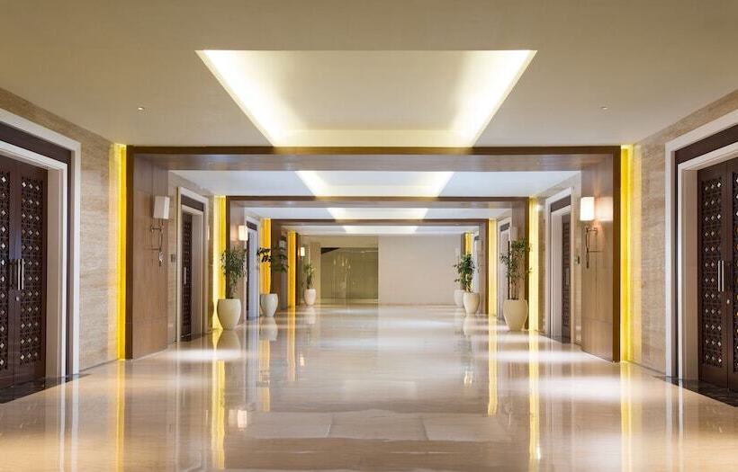 호텔 Grand Mercure Solo Baru