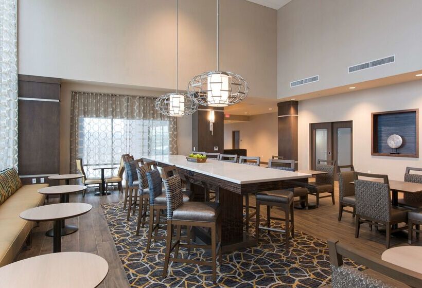 هتل Hampton Inn & Suites Grand Rapids Downtown