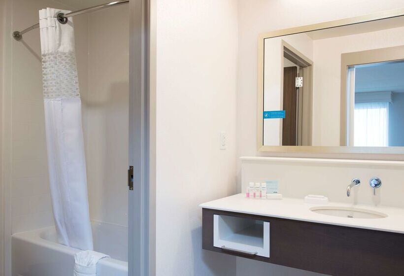 هتل Hampton Inn & Suites Grand Rapids Downtown