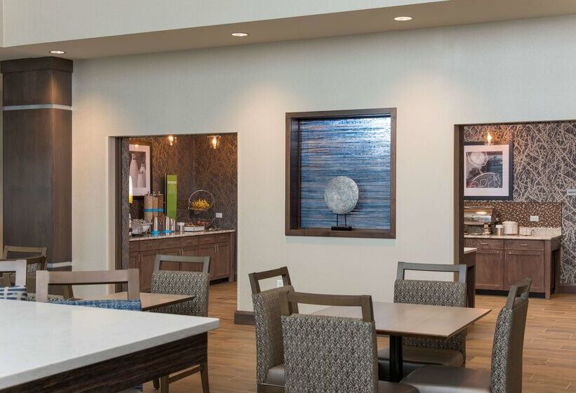 هتل Hampton Inn & Suites Grand Rapids Downtown