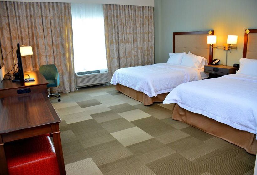 فندق Hampton Inn & Suites Deland
