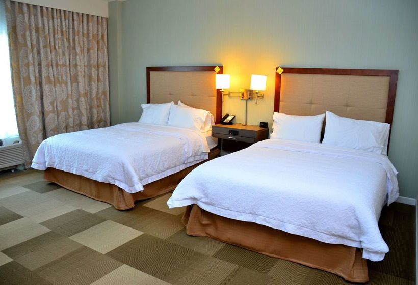 فندق Hampton Inn & Suites Deland