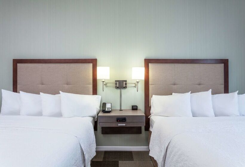 فندق Hampton Inn & Suites Deland