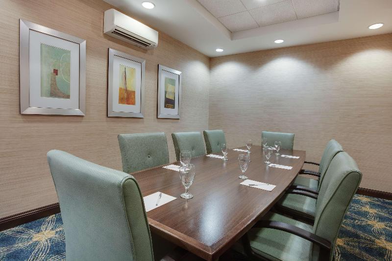 فندق Hampton Inn & Suites Deland