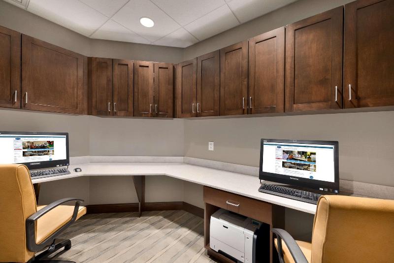 فندق Hampton Inn & Suites Deland