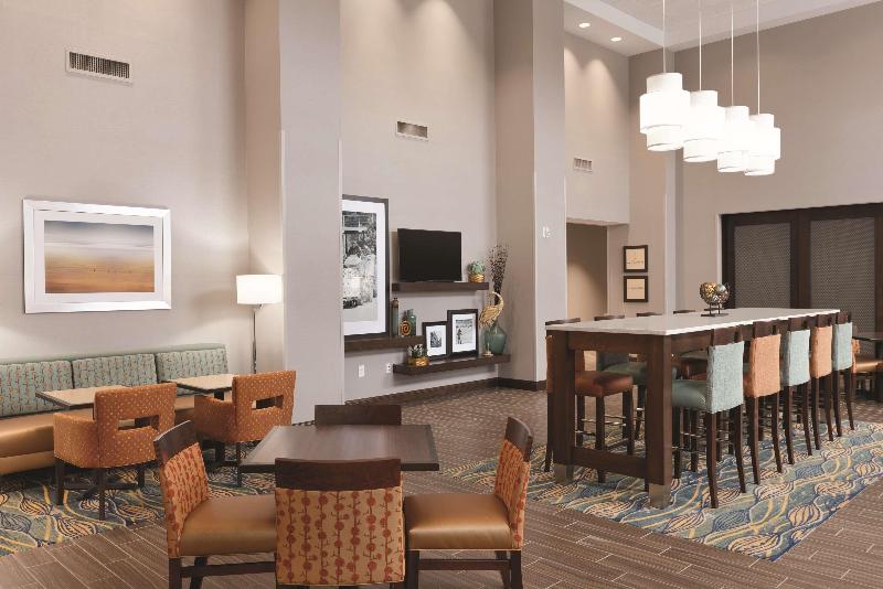فندق Hampton Inn & Suites Deland