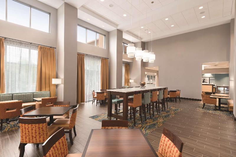فندق Hampton Inn & Suites Deland