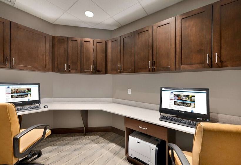 فندق Hampton Inn & Suites Deland