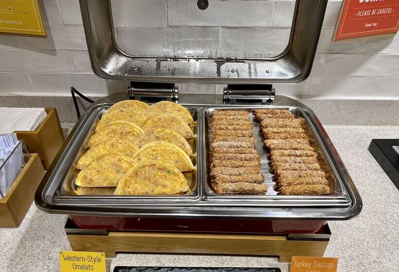 فندق Hampton Inn & Suites Deland