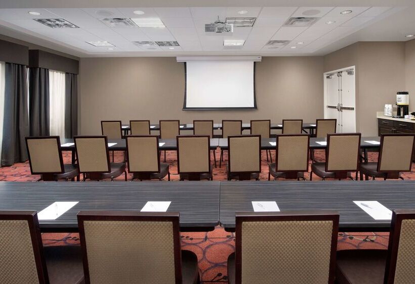 هتل Hampton Inn & Suites Phoenix Tempe