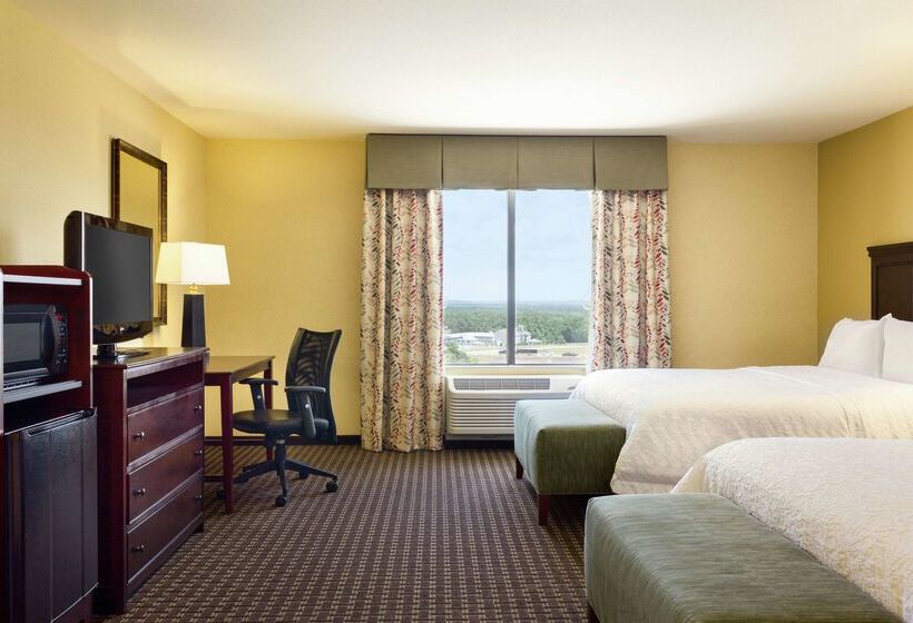 בית מלון כפרי Hampton Inn & Suites Prattville