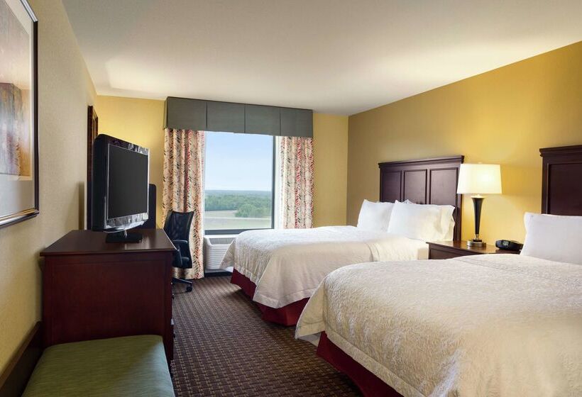בית מלון כפרי Hampton Inn & Suites Prattville