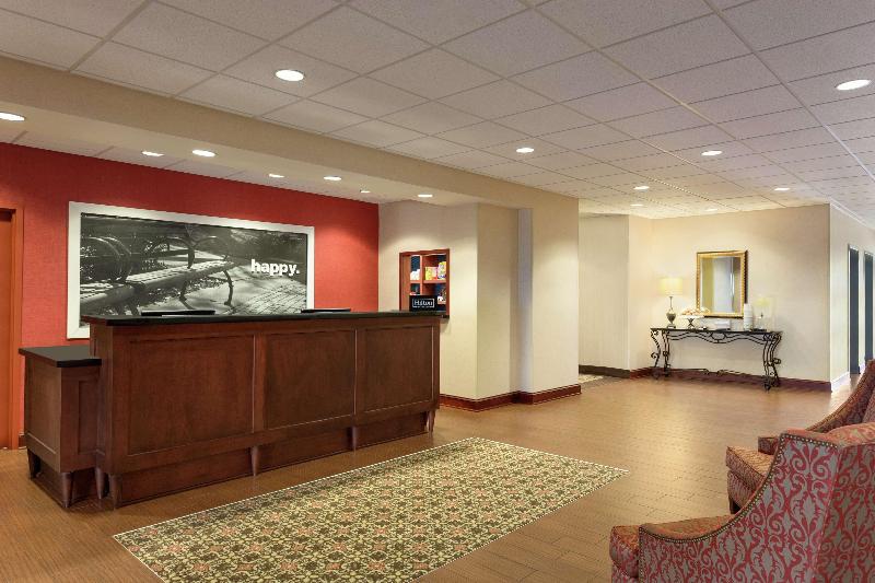 בית מלון כפרי Hampton Inn & Suites Prattville