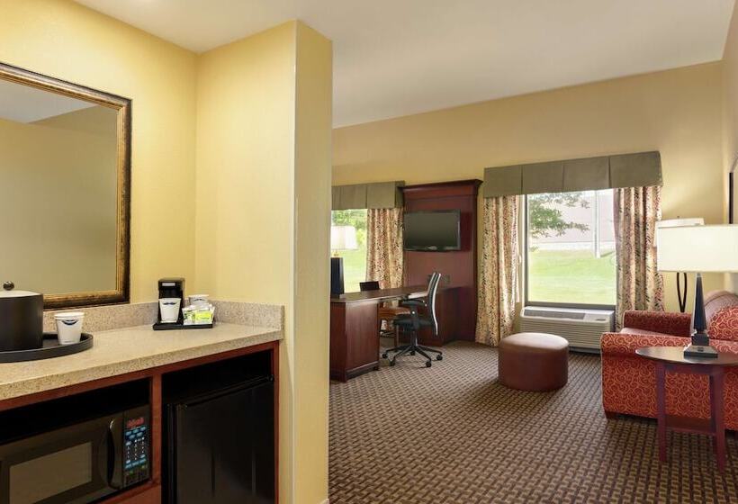 בית מלון כפרי Hampton Inn & Suites Prattville