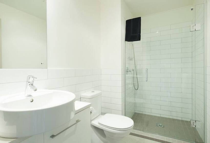 בית מלון כפרי Hananui Lodge And Apartments