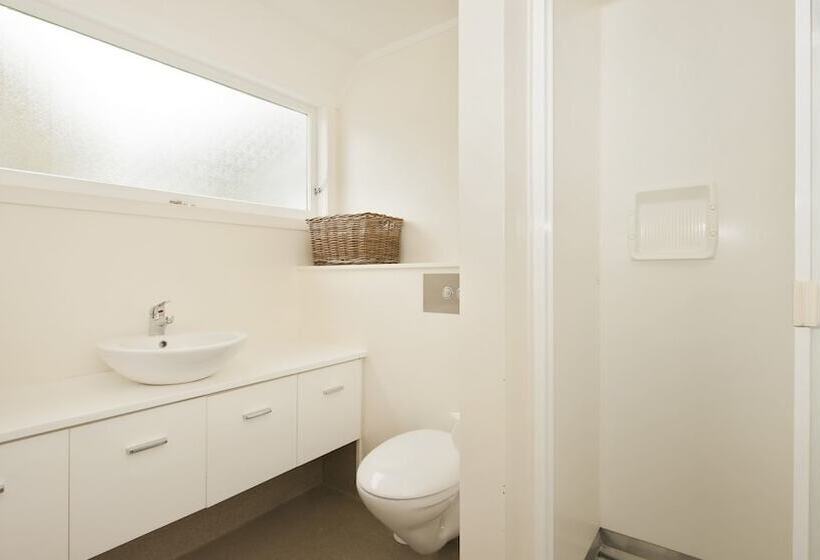 בית מלון כפרי Hananui Lodge And Apartments