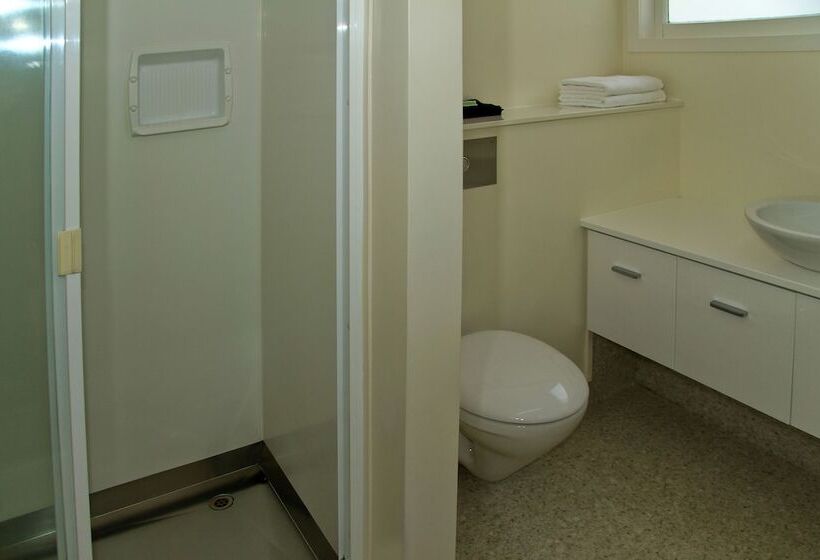 בית מלון כפרי Hananui Lodge And Apartments