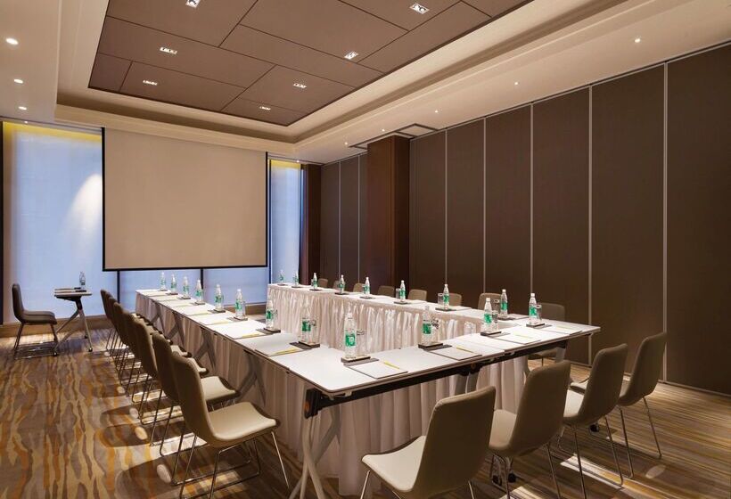 בית מלון כפרי Hilton Garden Inn Dandong