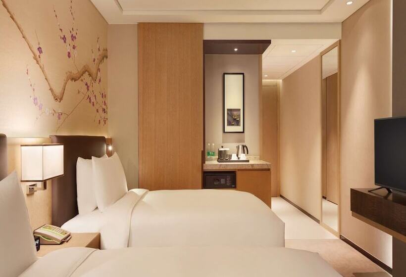 ホテル Hilton Garden Inn Dandong
