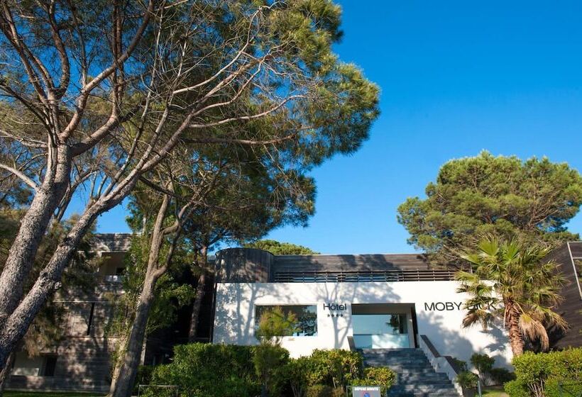 هتل Hôtel & Lodges Moby Dick