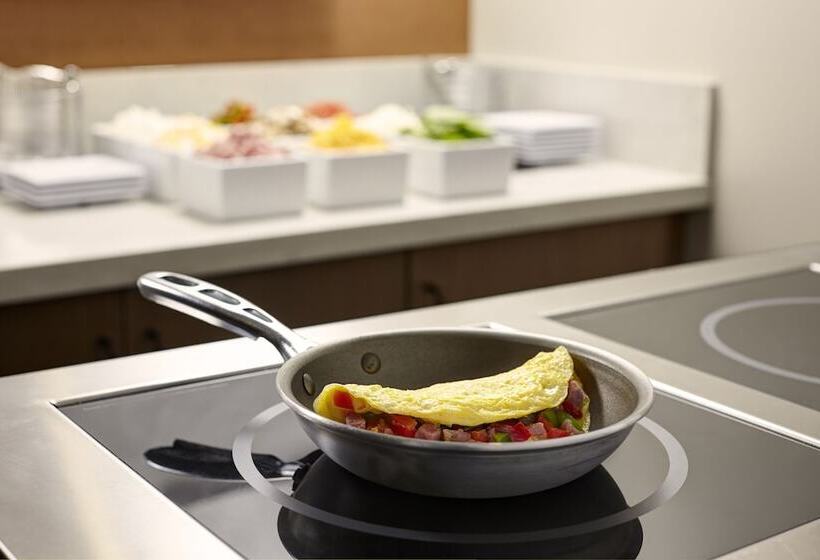 Отель Hyatt House Charleston Historic District