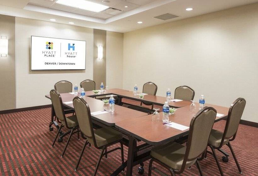 Отель Hyatt Place Denver Downtown