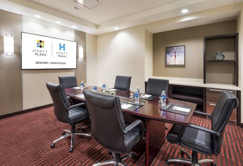 Отель Hyatt Place Denver Downtown