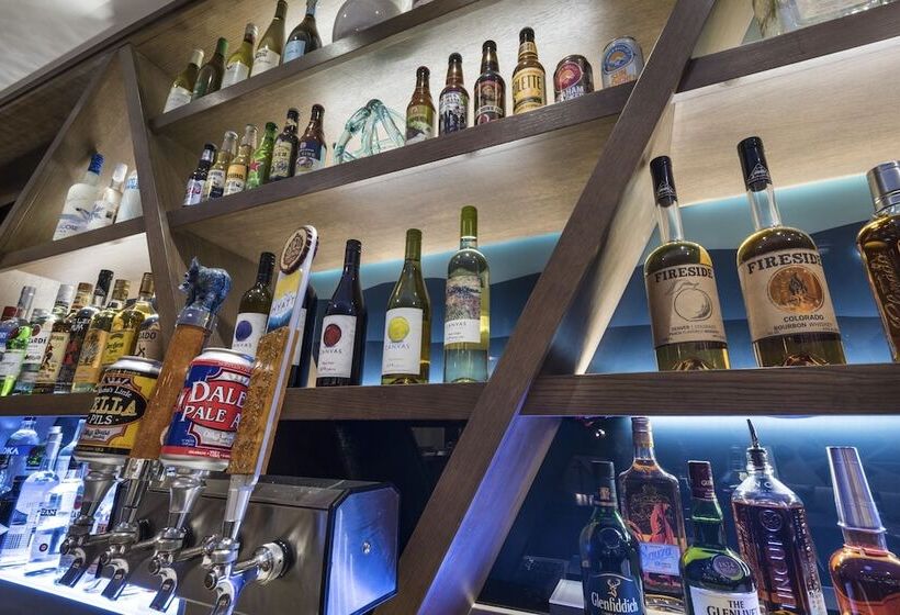 Отель Hyatt Place Denver Downtown