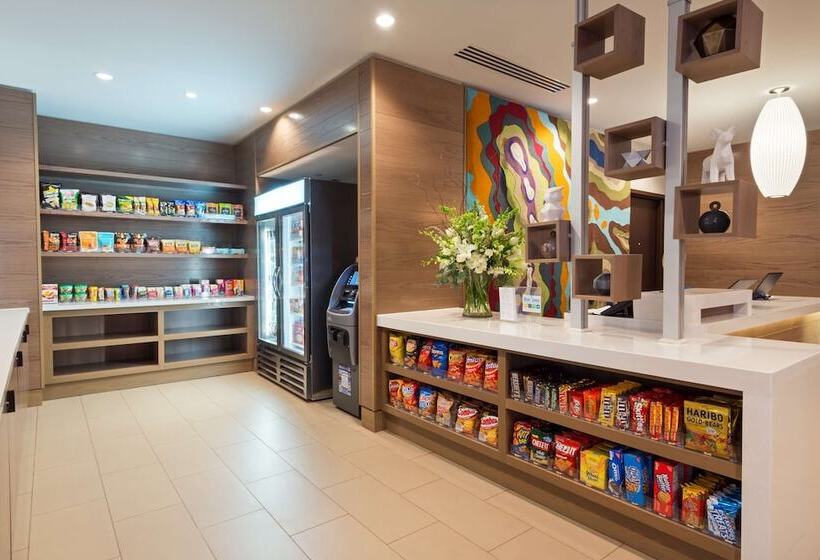 Отель Hyatt Place Denver Downtown