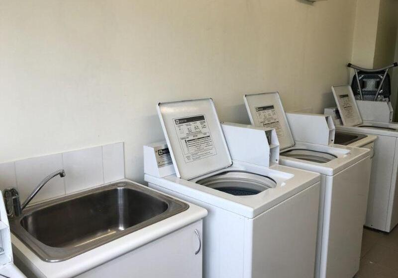 هتل Ibis Budget Perth Airport