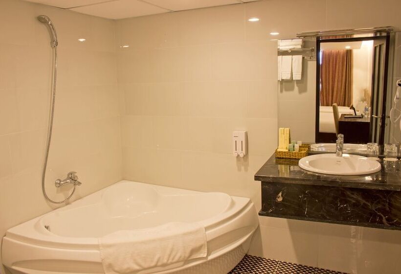 هتل International