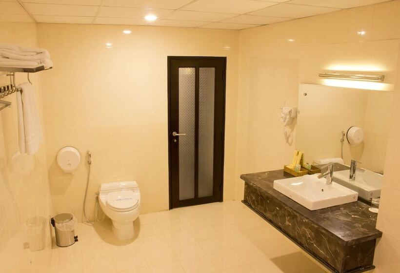 هتل International