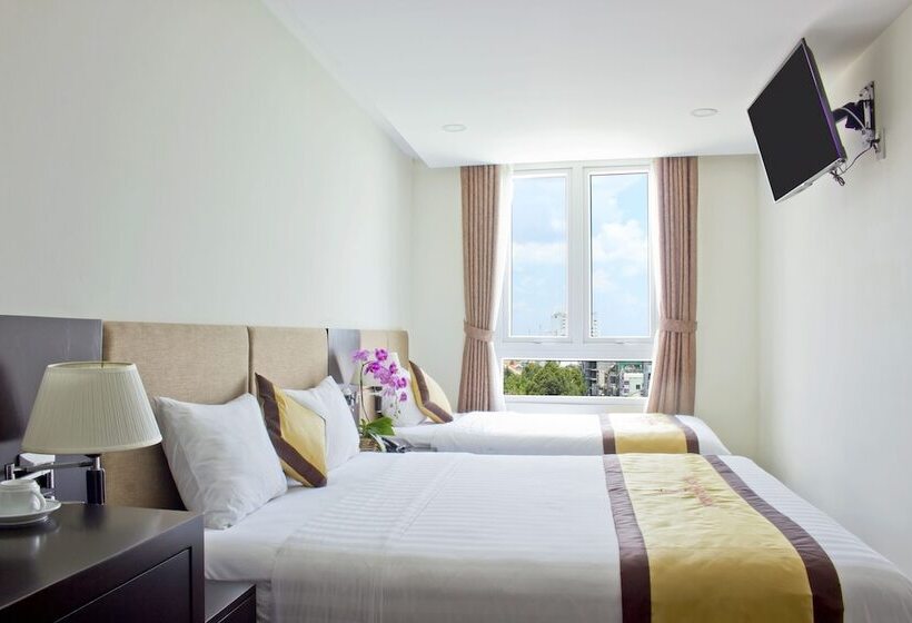 هتل International