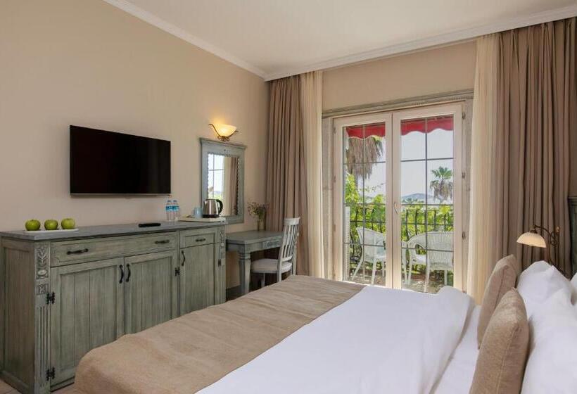 فندق Alaçatı Beach Resort