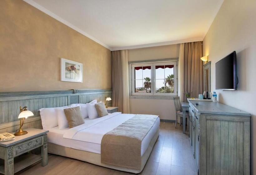 فندق Alaçatı Beach Resort