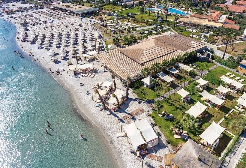 בית מלון כפרי Alaçatı Beach Resort