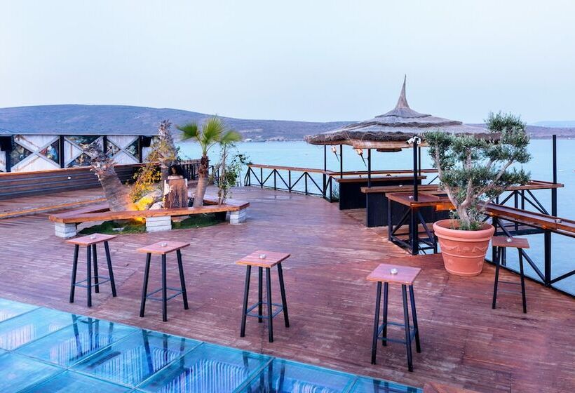 هتل Alaçatı Beach Resort