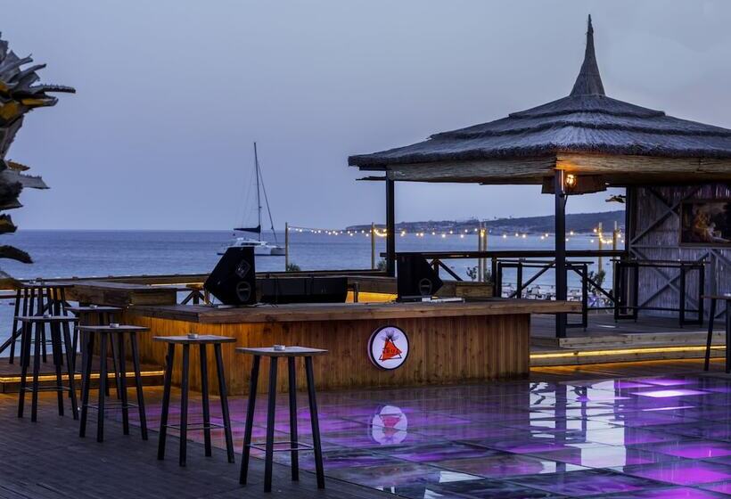 فندق Alaçatı Beach Resort