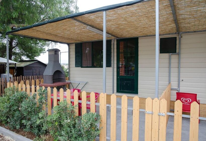 酒店 Kamemi Village & Camping