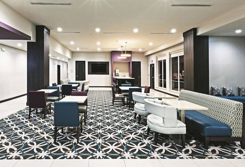 فندق La Quinta By Wyndham Claremore