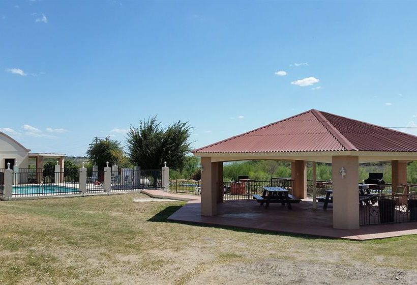 酒店 Lakeview Inn & Suites