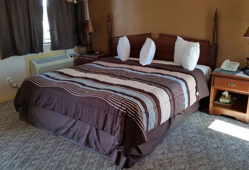 Отель Lakeview Inn & Suites